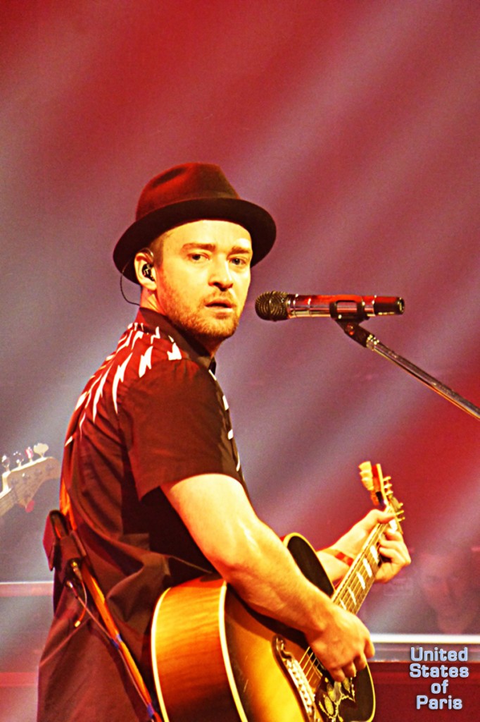 Justin Timberlake guitar concert privé live show Paris 2014 France Olympia the 20 20 World Tour photo by United States of Paris blog