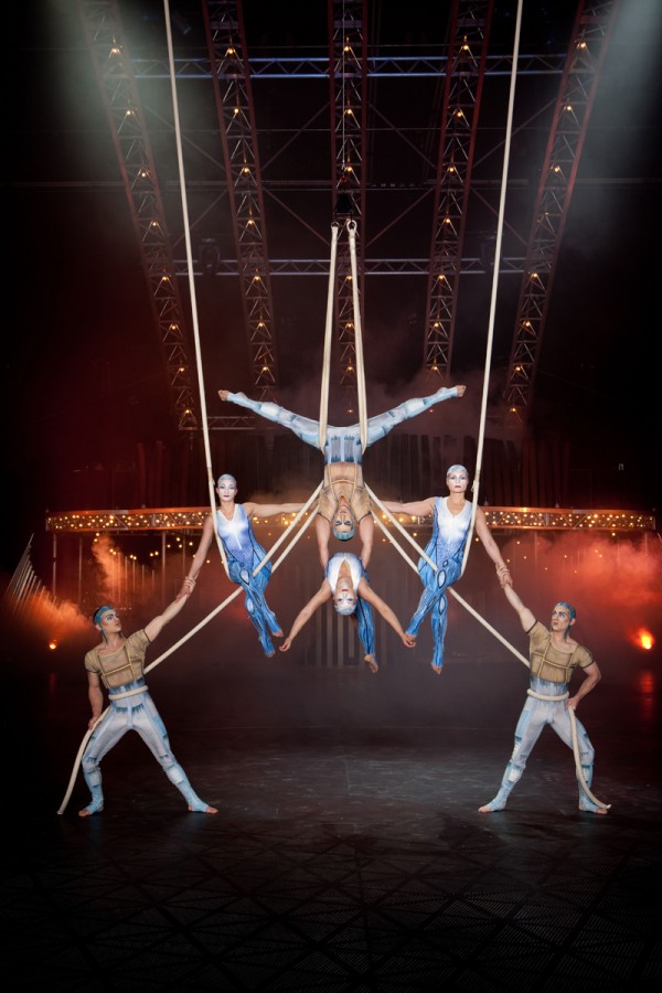 Quidam Cirque du soleil Paris Bercy POPB zénith de Lille spectacle musique live show corde lisse Photo de Matt Beard.